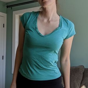 American Eagle favorite v-neck